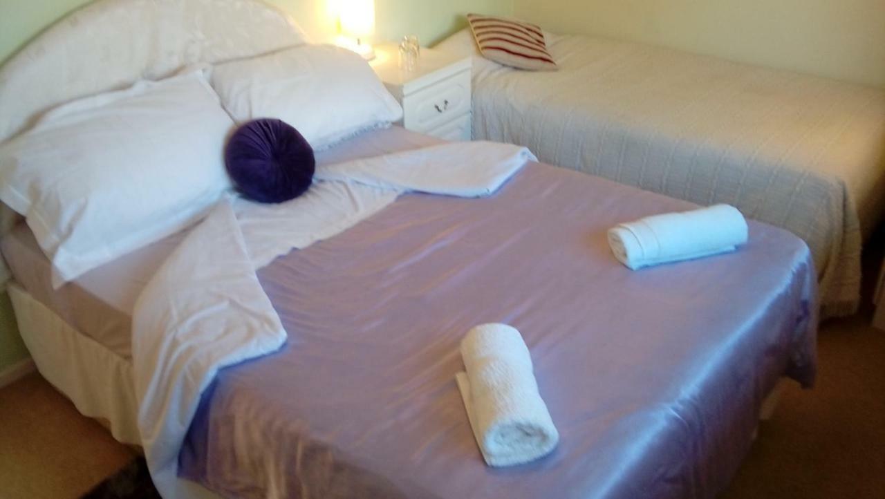 Lavender House Hotel Bridgend  Ngoại thất bức ảnh